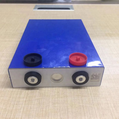 3.2V লিথিয়াম আয়ন লাইফপো4 100ah প্রিজম্যাটিক ব্যাটারি সেল এলএফপি গ্রেড এ 104Ah